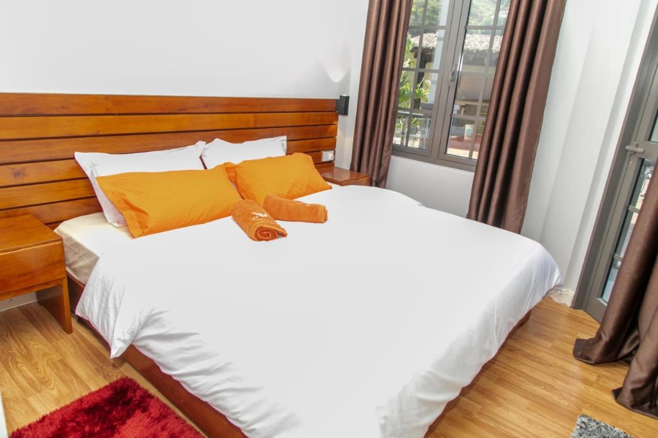 Phoenix Apartments Вікторія Екстер'єр фото